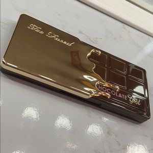 Too faced chocolate gold eyeshadow palate